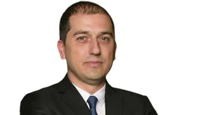 Hakan Özat Board Member / General Manager