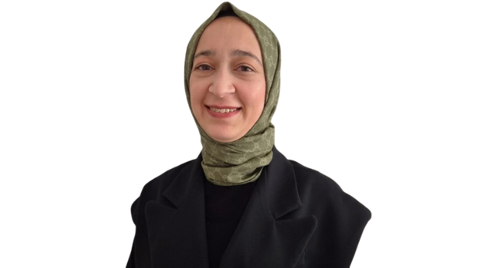 Özge Albayrak Fil